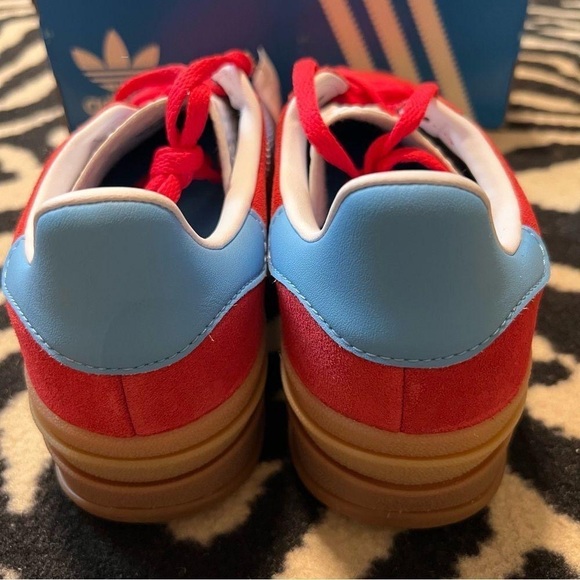 NWT Adidas Gazelle Bold Platform Shoes Active Pink Semi Blue Burst Sz Women 6.5 - Picture 2 of 4
